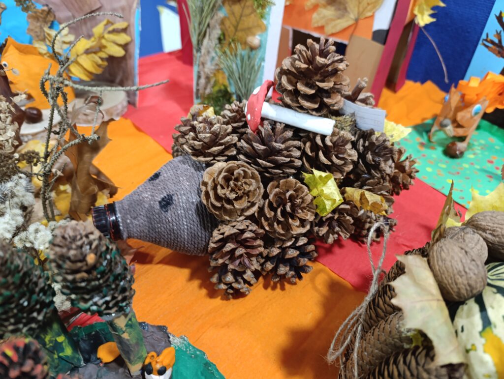 Szkolny konkurs plastyczny pt. „Jesienne kompozycje