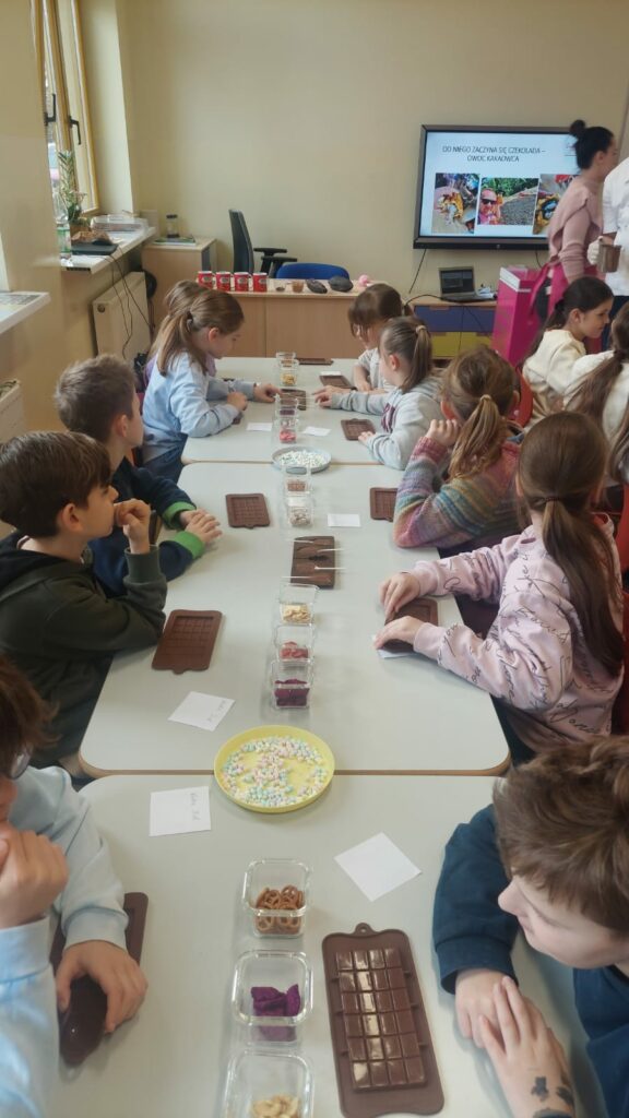 Warsztaty czekoladowe w klasach 1c, 3c i 3d