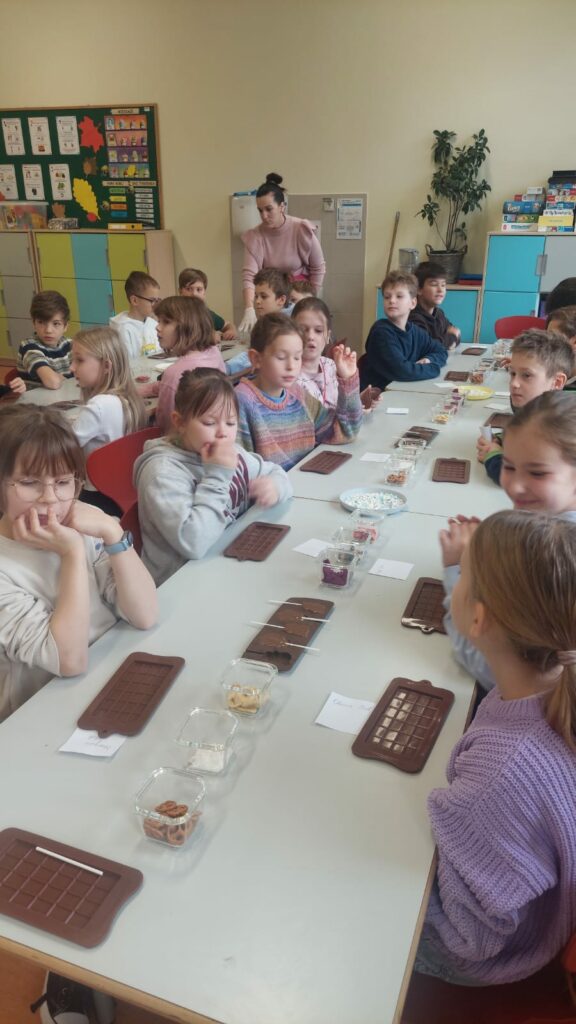 Warsztaty czekoladowe w klasach 1c, 3c i 3d