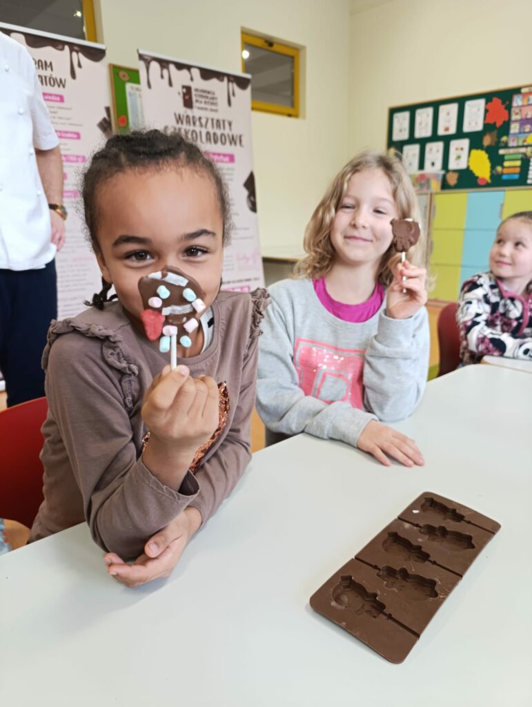 Warsztaty czekoladowe w klasach 1c, 3c i 3d