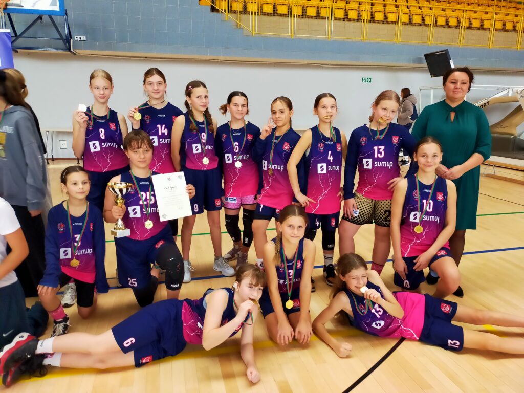 Finał Powiatu w Młodzieżowych Igrzyskach Młodzieży Szkolnej w koszykówce dziewcząt