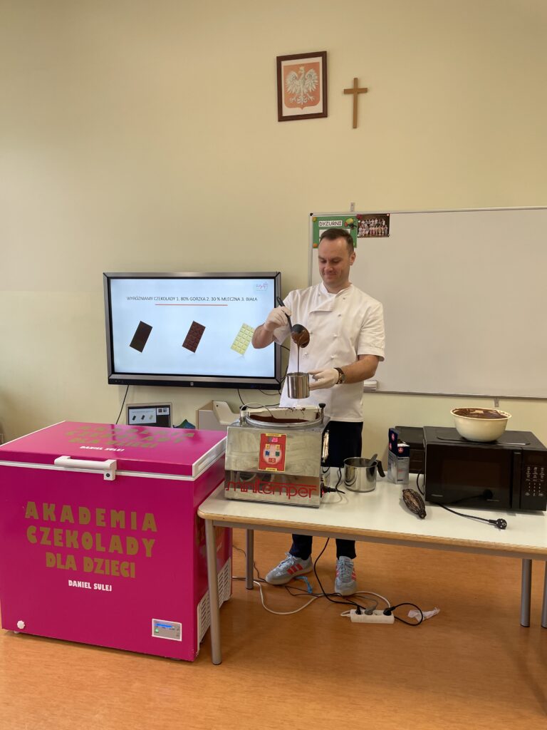 Warsztaty czekoladowe w klasach 1c, 3c i 3d