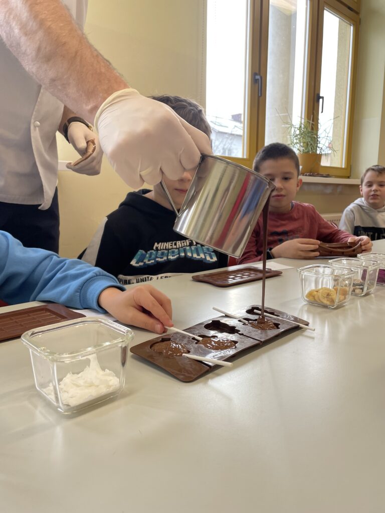 Warsztaty czekoladowe w klasach 1c, 3c i 3d