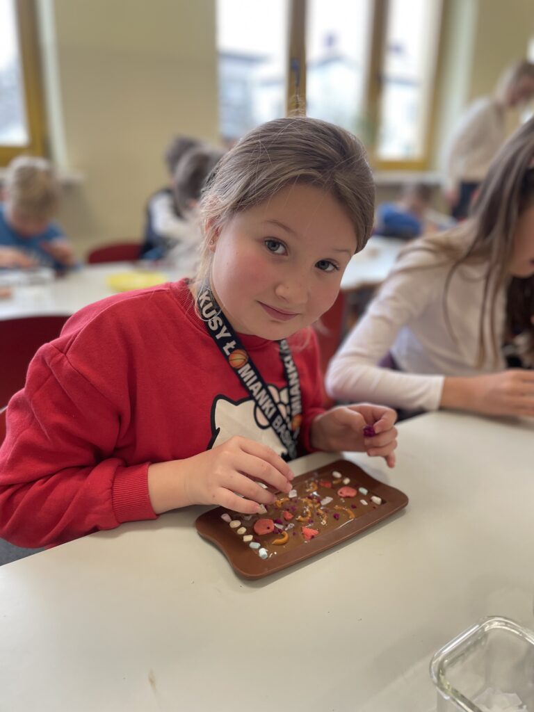 Warsztaty czekoladowe w klasach 1c, 3c i 3d