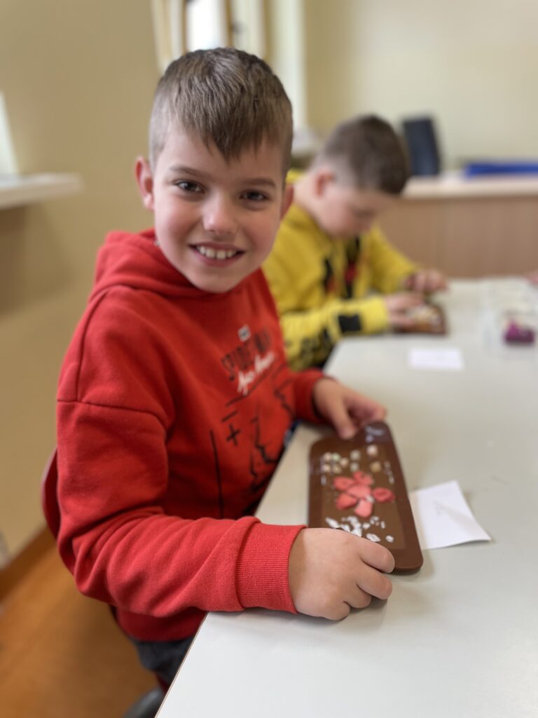Warsztaty czekoladowe w klasach 1c, 3c i 3d