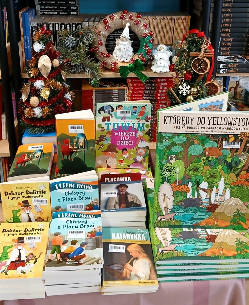Nowości w Bibliotece Szkolnej – świąteczna niespodzianka dla całej społeczności szkolnej
