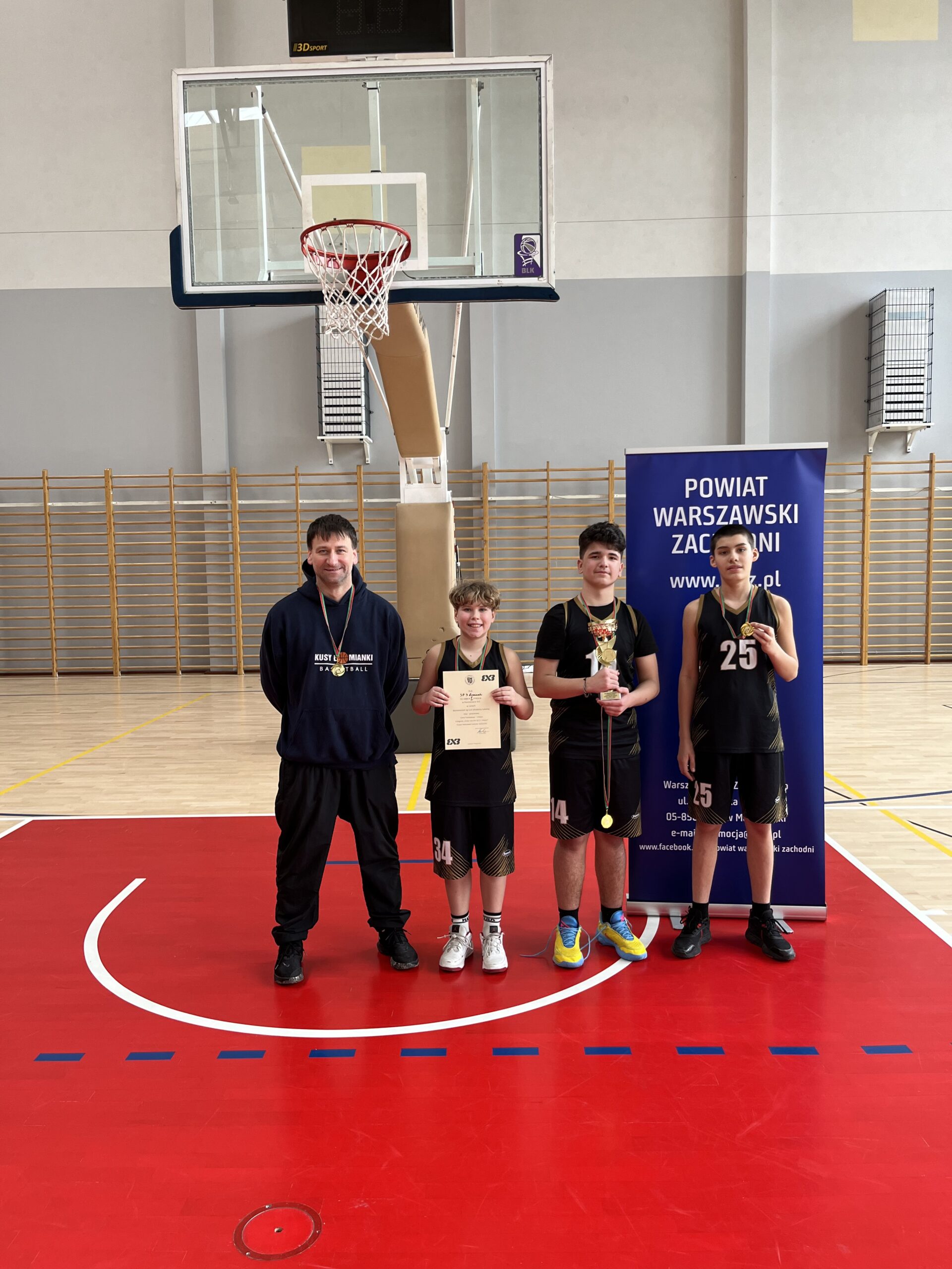 Finał Powiatu w Młodzieżowych Igrzyskach Młodzieży Szkolnej w koszykówce chłopców 3x3 w kategorii dzieci rocznik 2013 i młodsi.