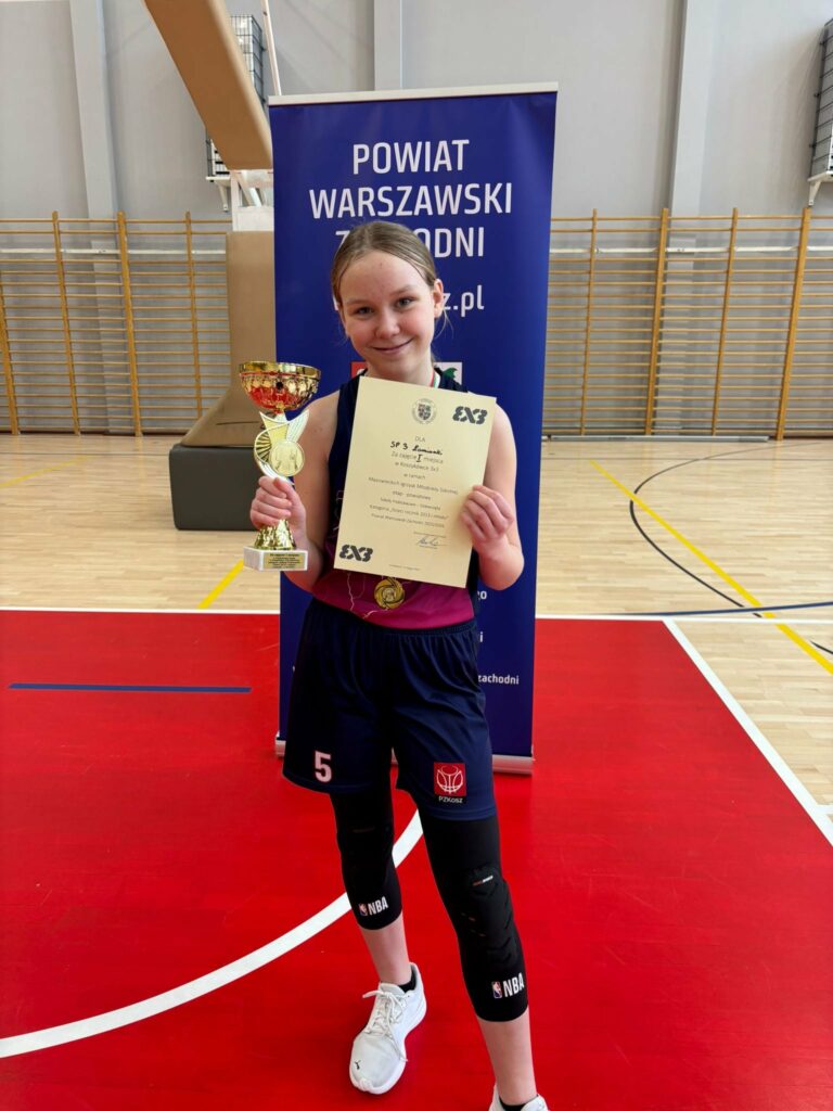 Finał Powiatu w Młodzieżowych Igrzyskach Młodzieży Szkolnej w koszykówce dziewcząt 3x3 w kategorii dzieci rocznik 2013 i młodsi.