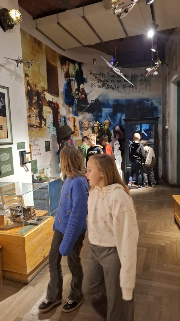 Wycieczka do Muzeum Powstania Warszawskiego