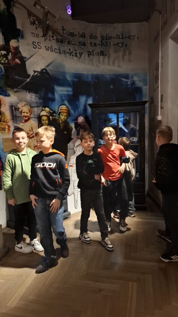 Wycieczka do Muzeum Powstania Warszawskiego