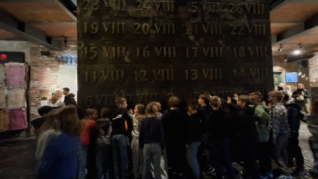 Wycieczka do Muzeum Powstania Warszawskiego