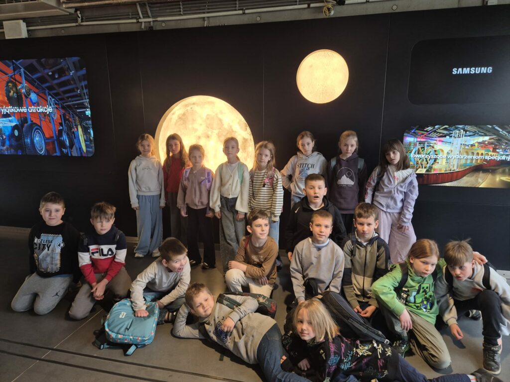 Wycieczka klas 2 do CNK