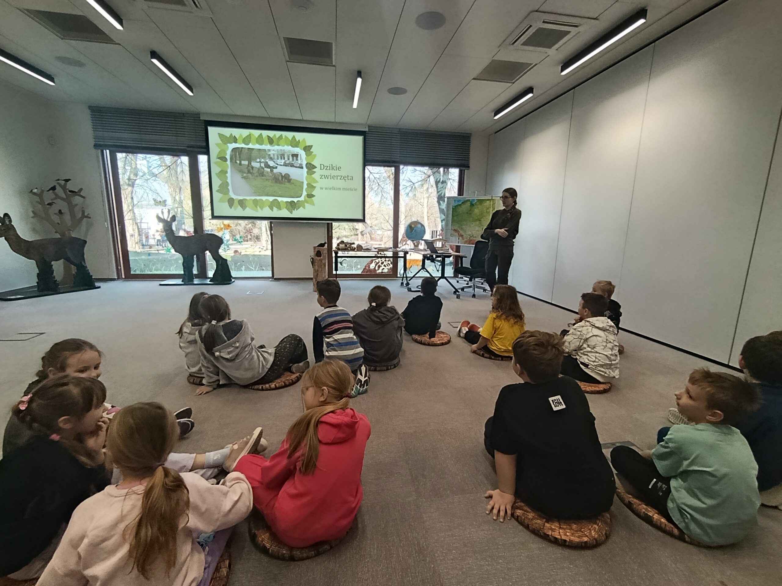 Wycieczka klasy 1d do Centrum Edukacji Ekologicznej przy lesie Młocińskim