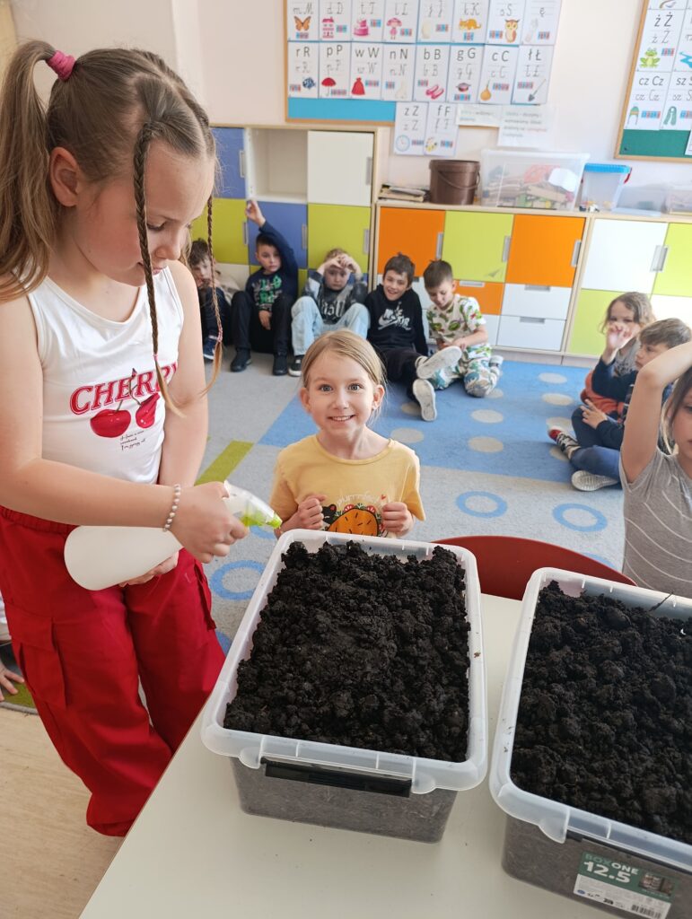 Uczniowie klasy 1d wzięli udział w programie „Pieczarki z klasą"