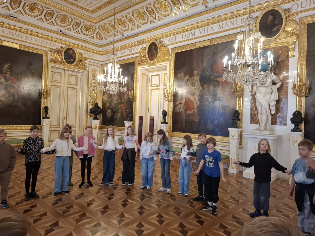 Klasy trzecie z wizytą w Zamku Królewskim w Warszawie