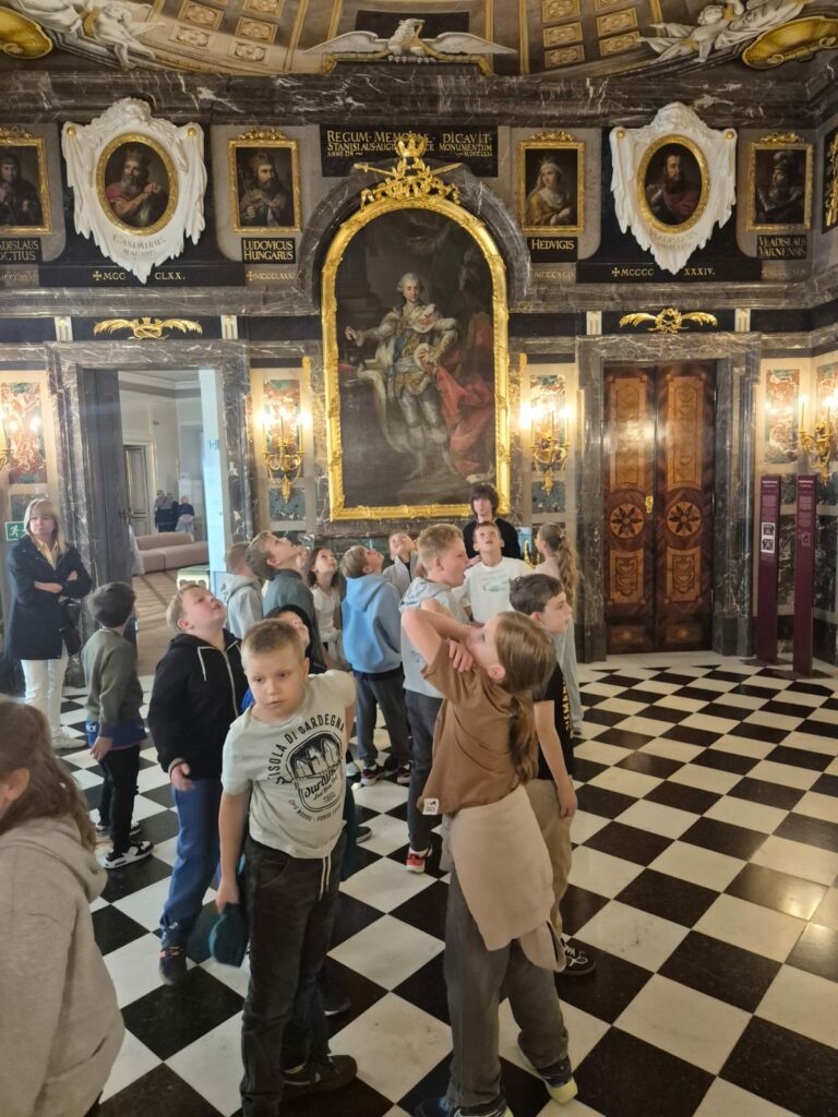 Klasy trzecie z wizytą w Zamku Królewskim w Warszawie