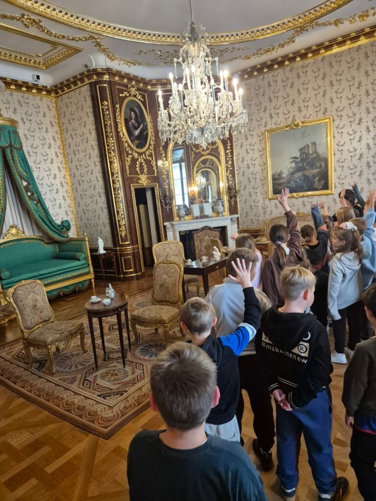 Klasy trzecie z wizytą w Zamku Królewskim w Warszawie
