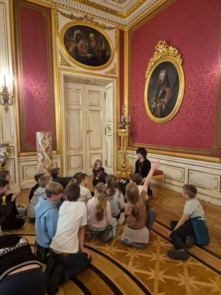 Klasy trzecie z wizytą w Zamku Królewskim w Warszawie